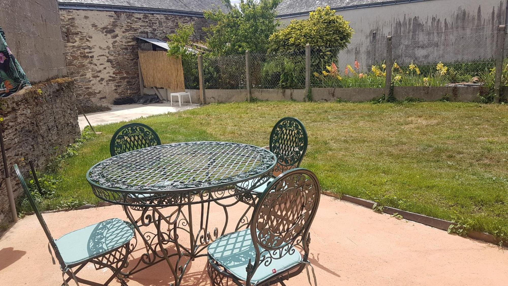 Nouveau Gite Beaulieu A Combree Exterior photo